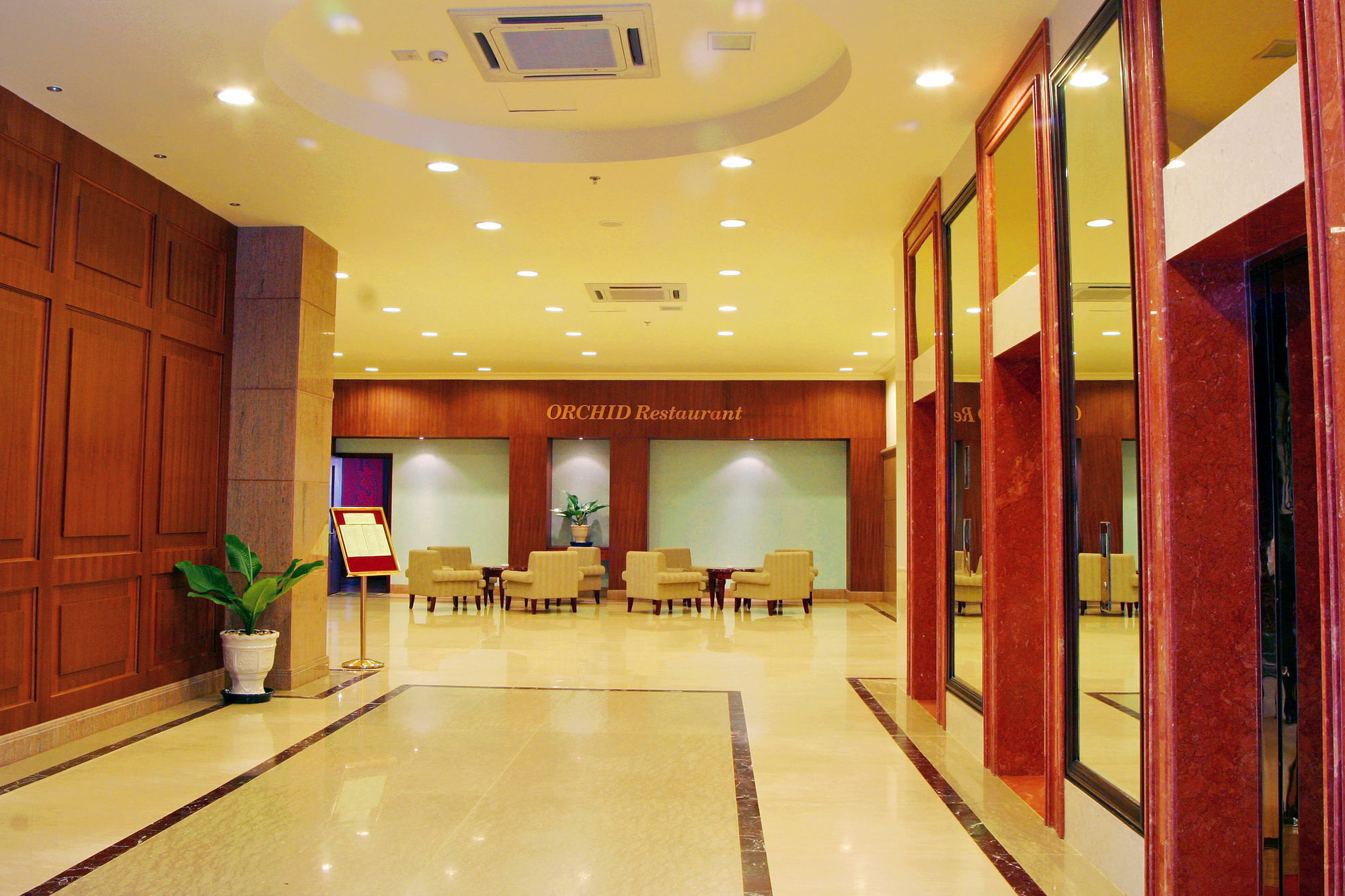 Saigon Dalat Hotel Exteriör bild